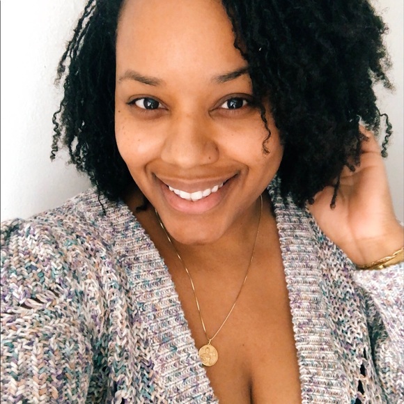 LIKE for SALE notifications! 🛍 - Picture 2 of 3